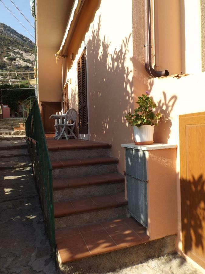 Appartamento Il Girasole Pomonte Εξωτερικό φωτογραφία